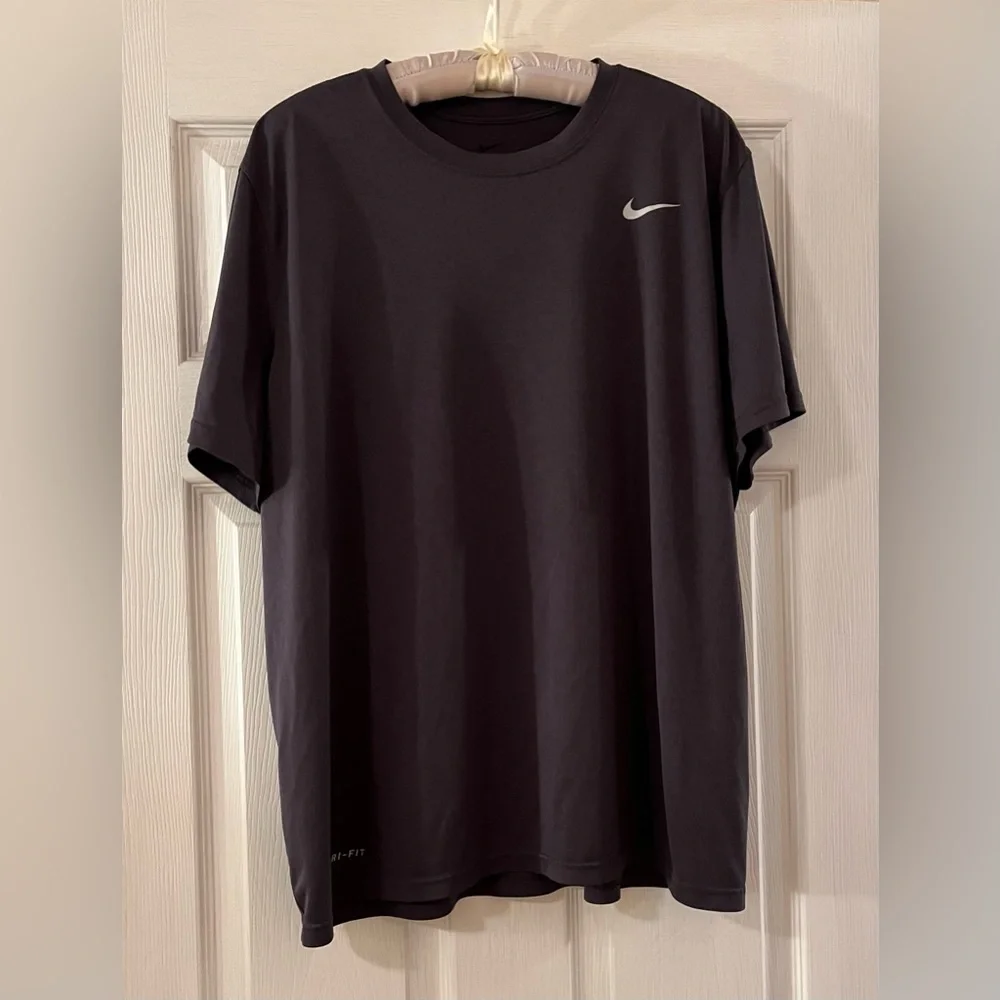 Nike Men's Black Dri-Fit Shirt Running Soccer Athletic
